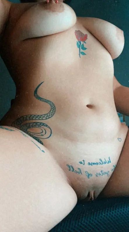 Explicit Blowjob and Naked Body Amateur Porn Scenes