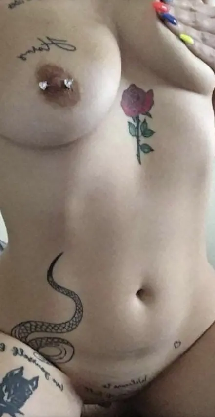 Explicit Blowjob and Naked Body Amateur Porn Scenes