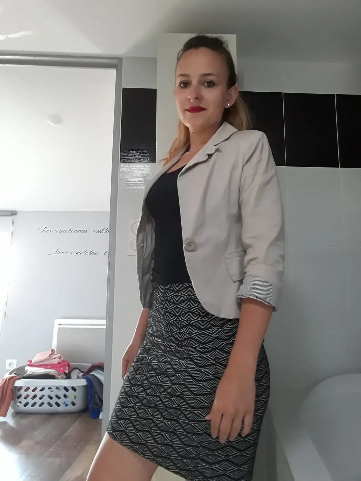 Wild Wife Loves Group Sex Adventures - Explicit Amateur Porn Photos