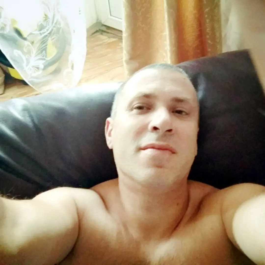 Sweet Russian Delight: Hardcore Cunnilingus Amateur Porn Pics