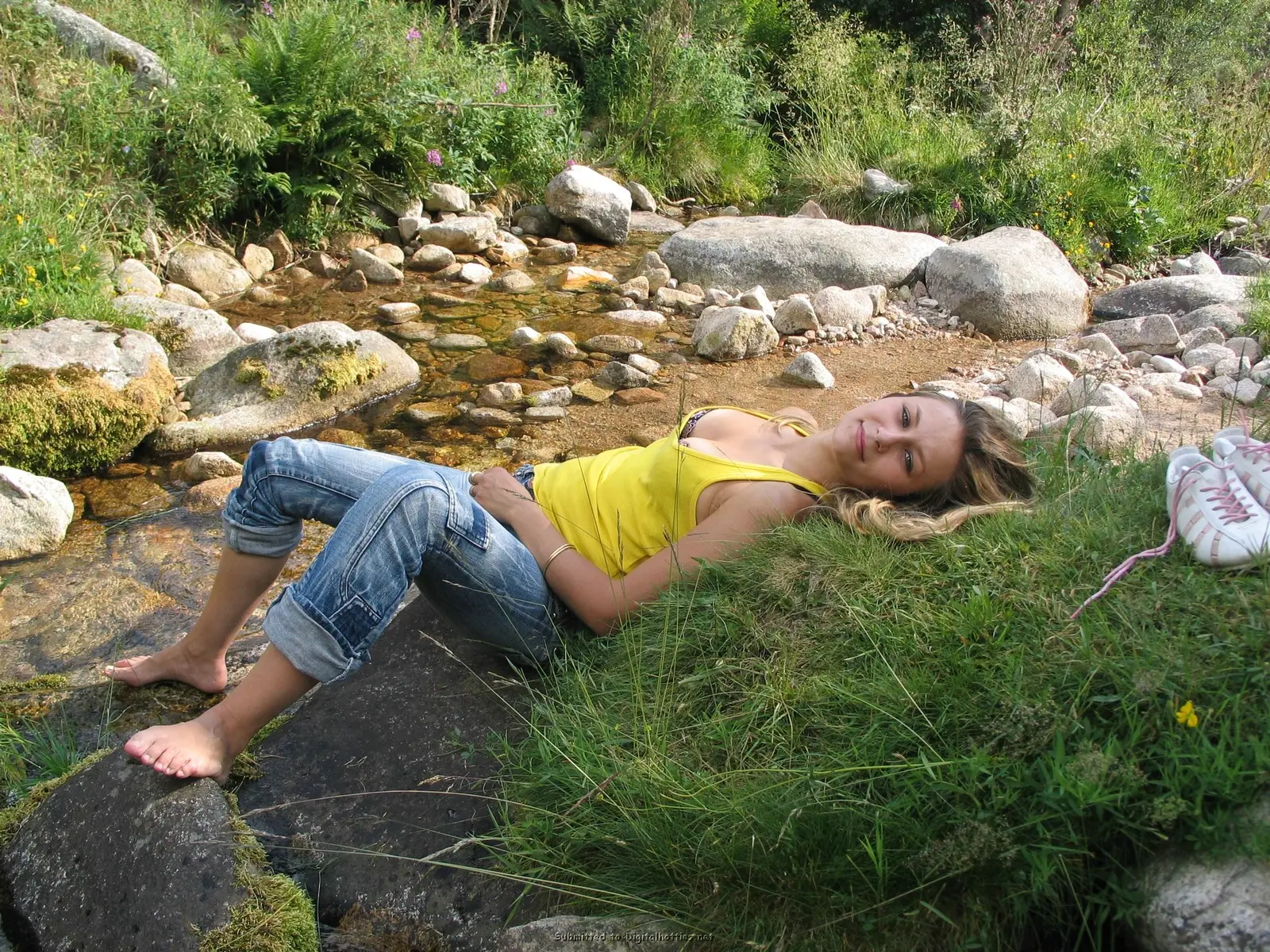 Amateur Slut Sucks Cock - Explicit Blowjob Photos