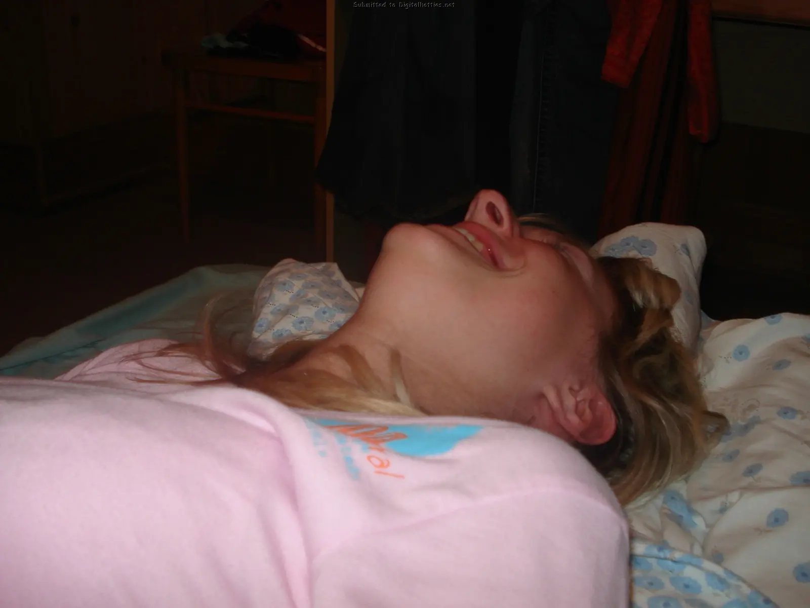 Hot Amateur Teen Sex with Steamy Foreplay Action