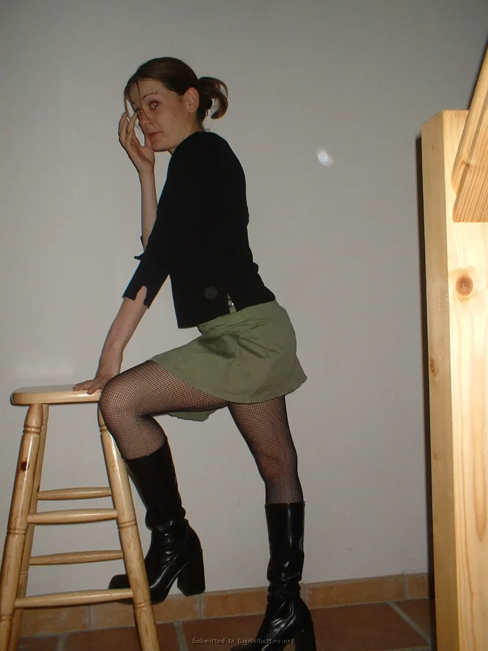 Hot MILF Amateur Porn Pics: Experienced Lady Gets Naughty