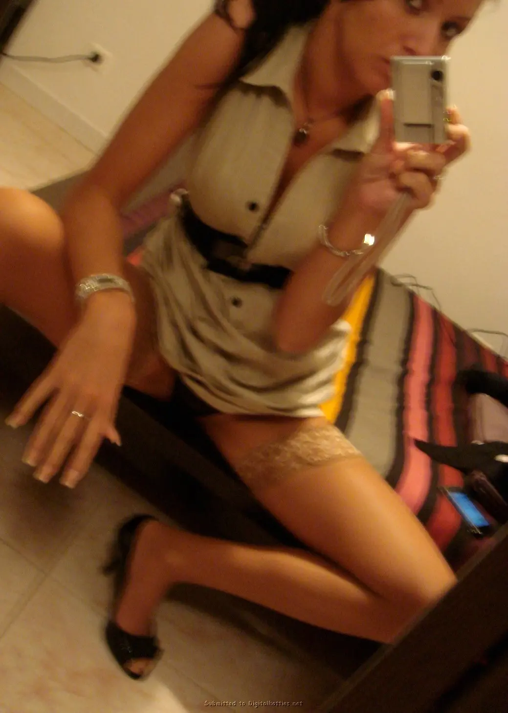 Hot Amateur Porn Pics: Sexy Woman Ready for Intimate Adventures