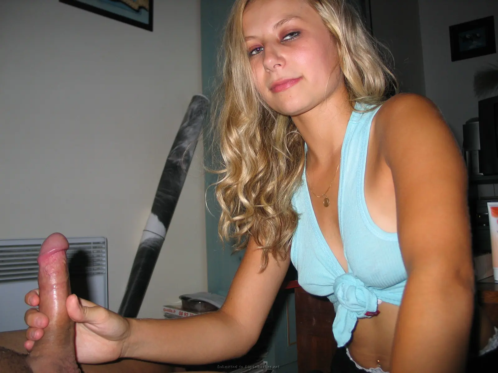 Amateur Slut Sucks Cock - Explicit Blowjob Photos