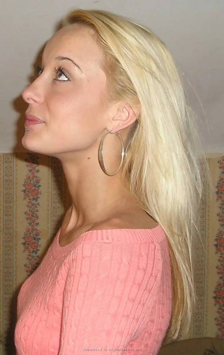 Skinny Blonde Loves Getting Cum on Her Face - Explicit Amateur Porn Photo