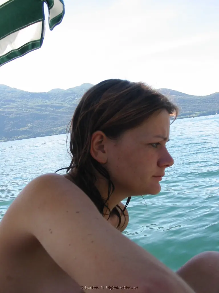 Hot MILF Amateur Porn Pics: Experienced Lady Gets Naughty