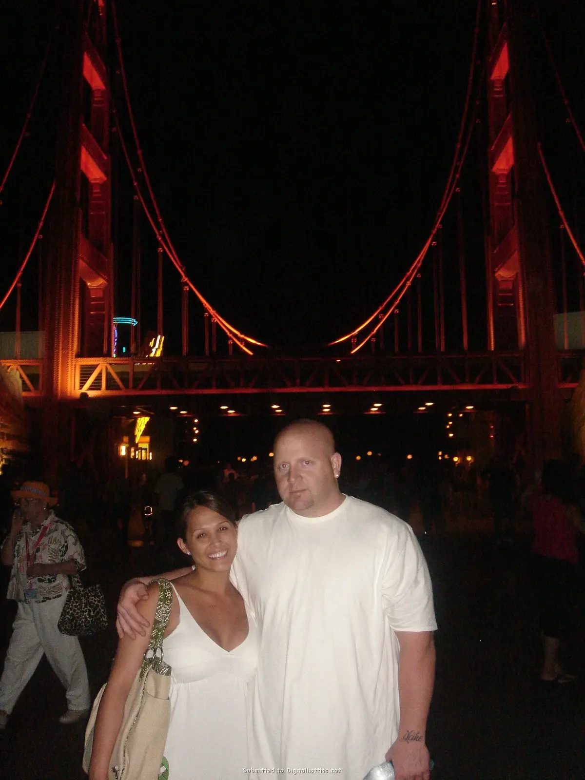 Hot Girl Gets Pussy Licked by Guy - Explicit Amateur Porn Photo