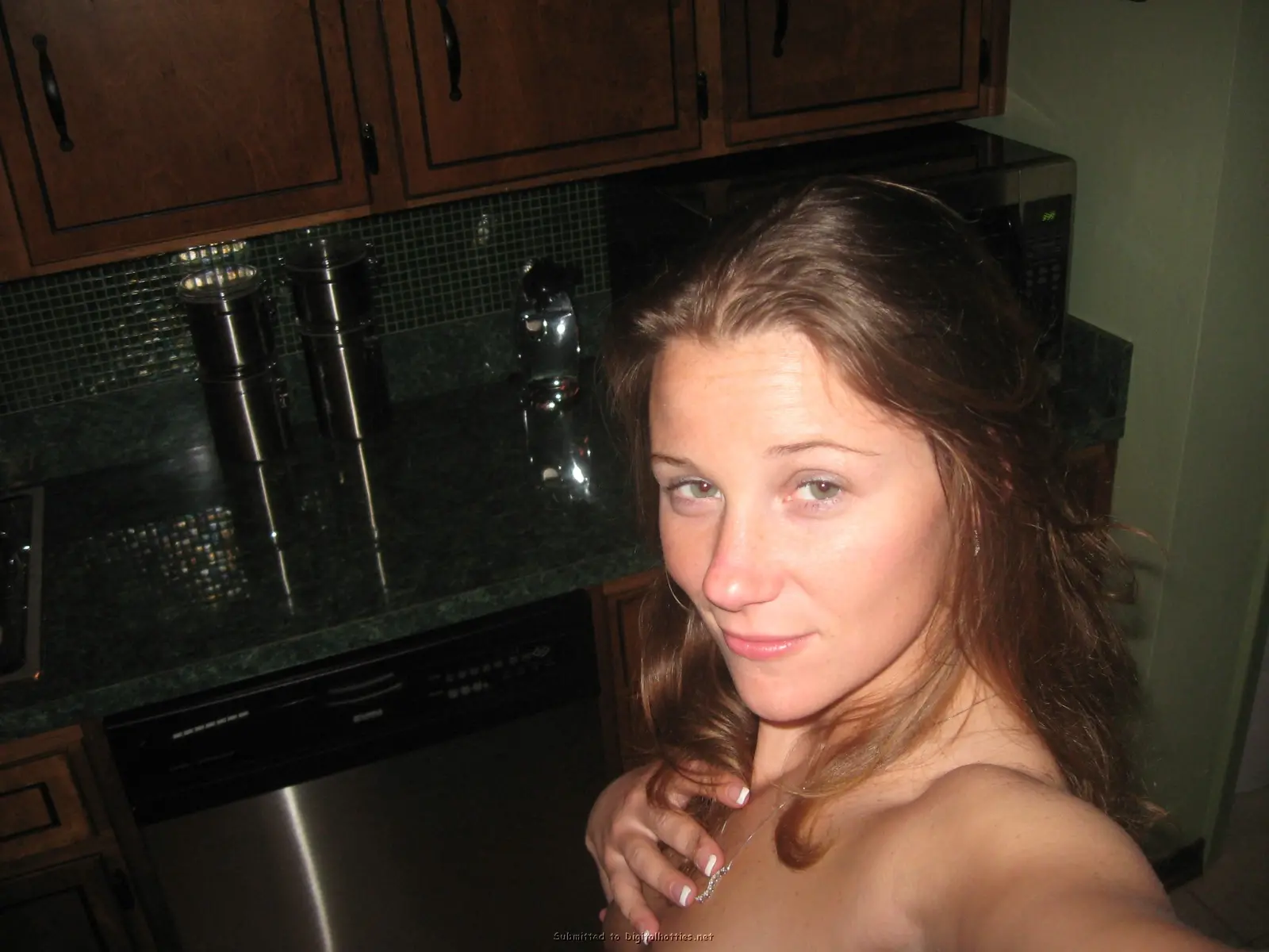 Young MILF gets pussy licked and fucked in amateur porn.