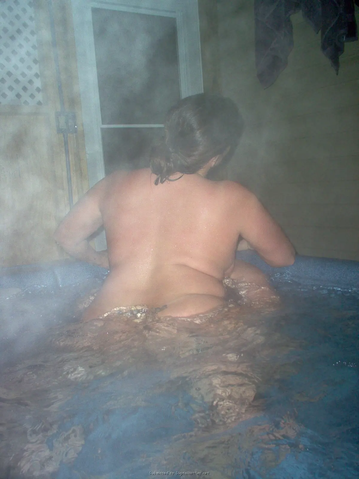 Mature Women Swinger Party: Explicit Amateur Porn Photos