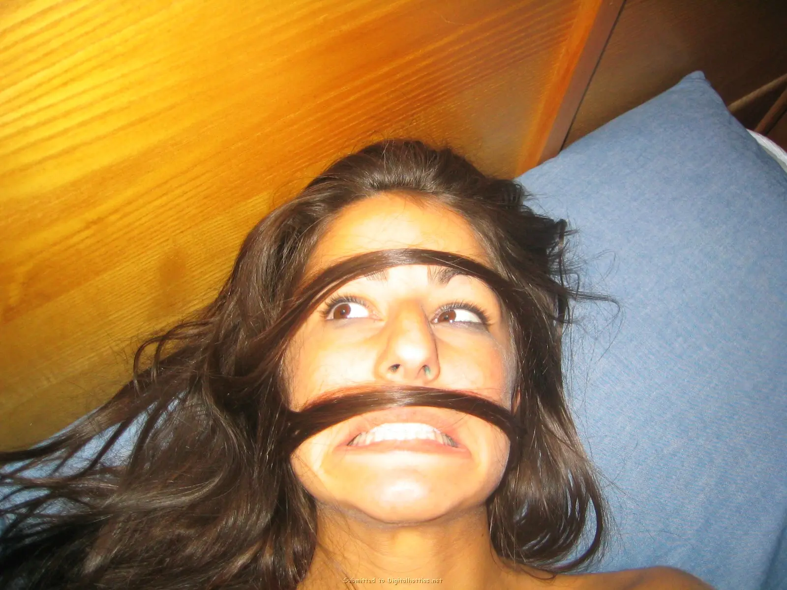 Hot Young Couple's Sex Tape: Amateur Porn Photos