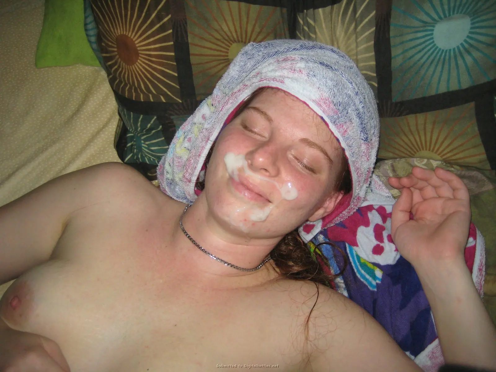 Sexy Babe Shows Off Blowjob Skills in Amateur Porn Pics