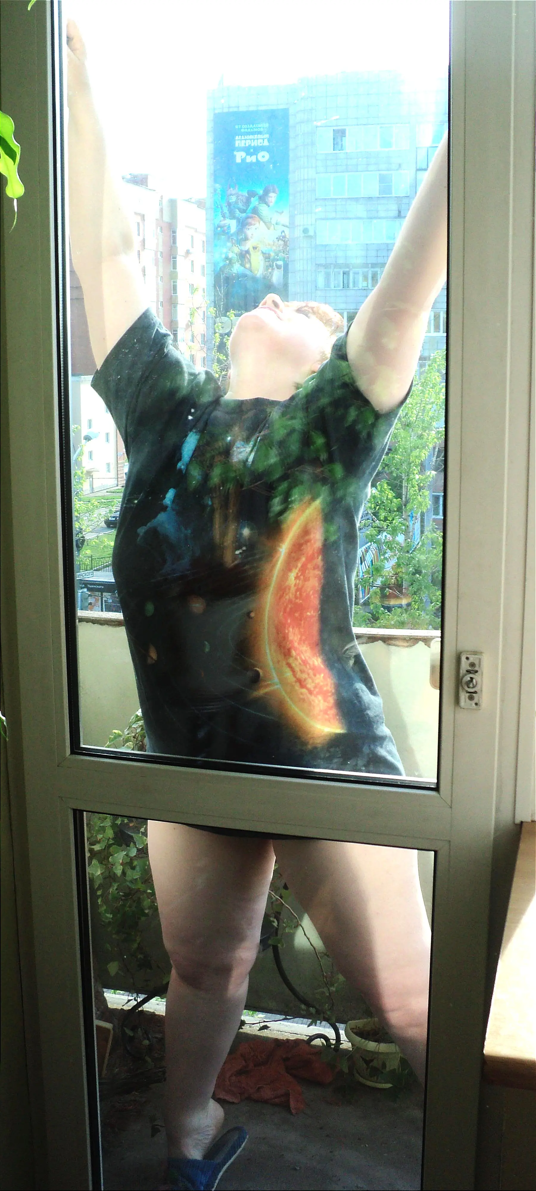 Mature Russian Slut Fucks Herself with Bottle - Extreme Amateur Porn!