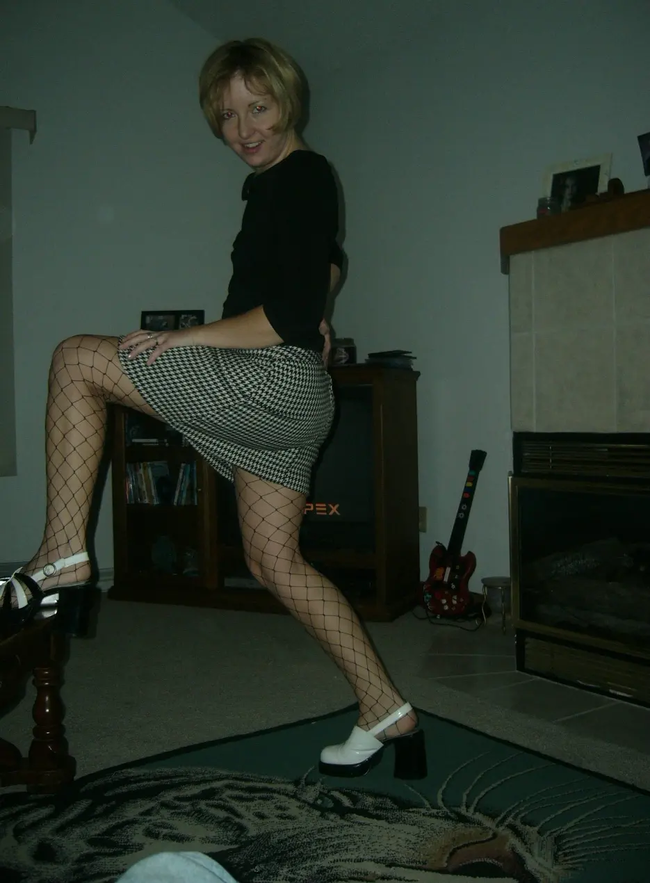 Wild Amateur Oral Sex Play: Explicit Photo Collection