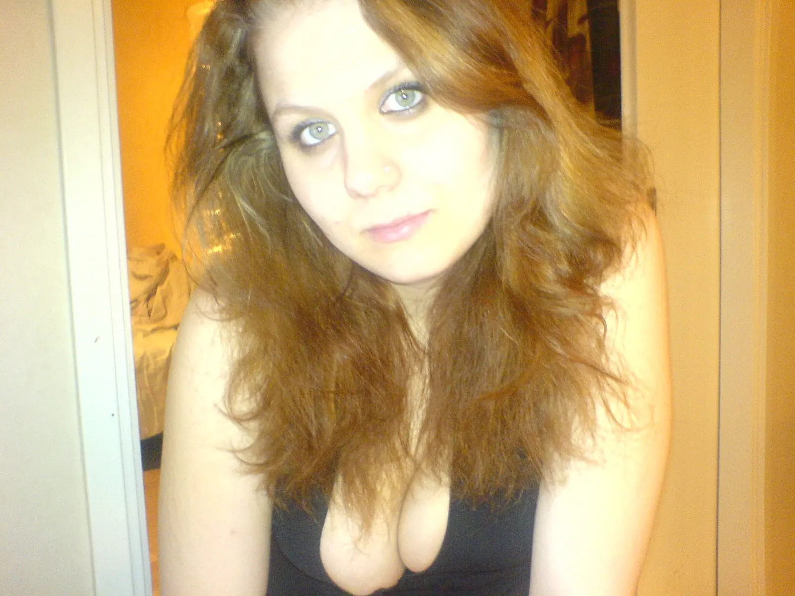 Curvy Woman Hardcore Sex with Lover - Amateur Porn Photo