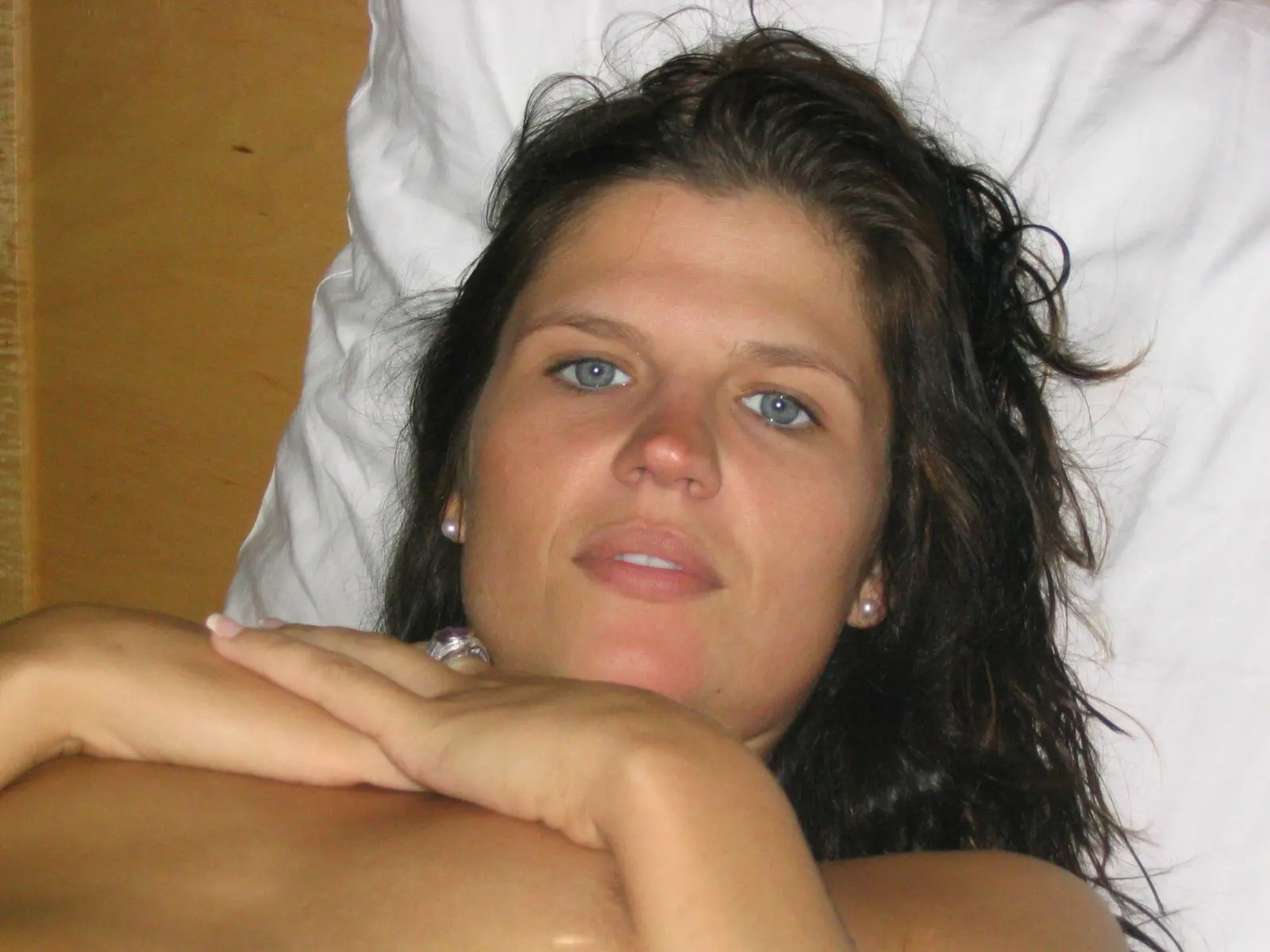 Seductive Poses in Sheer Negligee - Amateur Explicit Photo Shoot