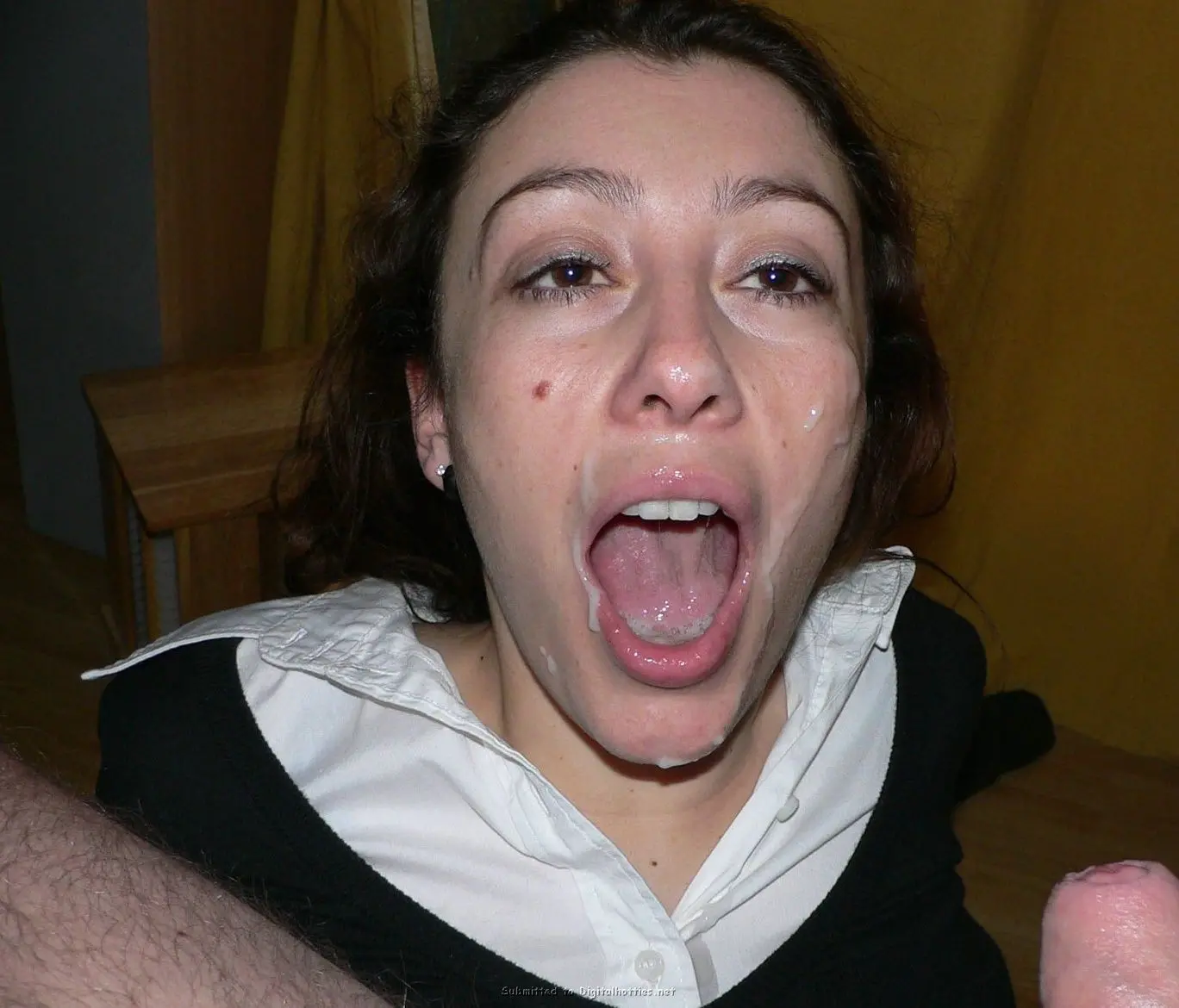 Kinky Amateur Anal Slut Takes Cumshot: Hardcore Homemade Porn