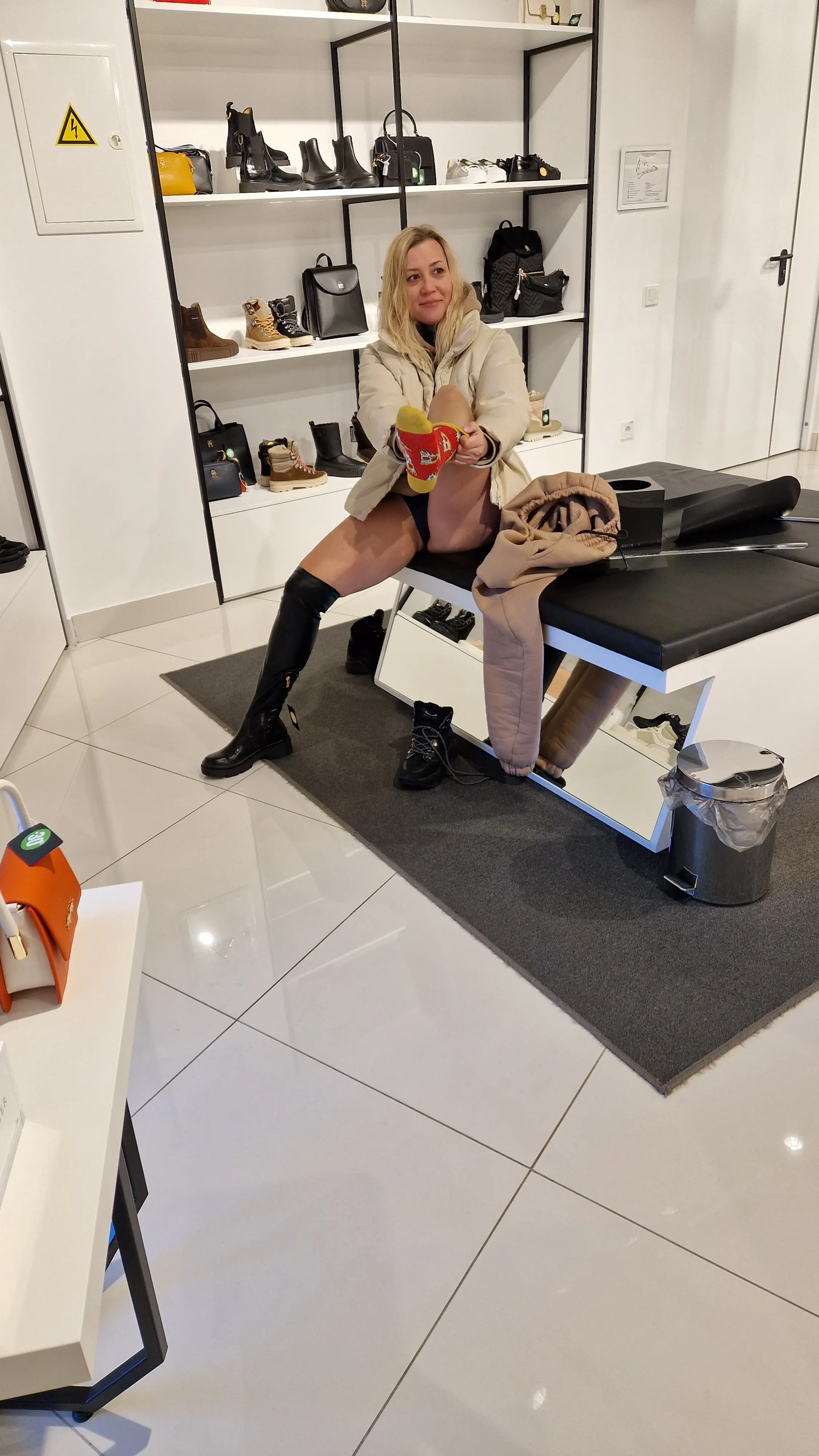 Multiple Men Gangbang My Amateur Pussy - Extreme Hardcore Porn