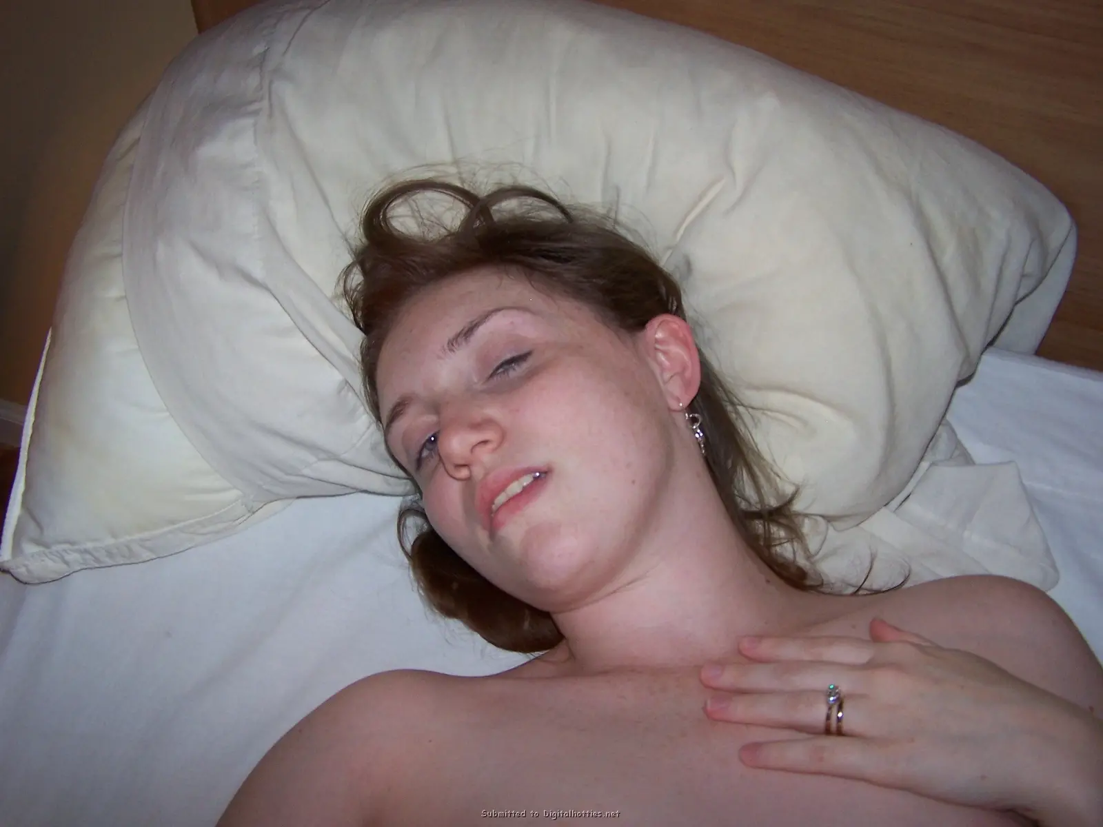 Curvy Hairy Pussy Babe Gives Blowjob to Guy - Amateur Porn Photo