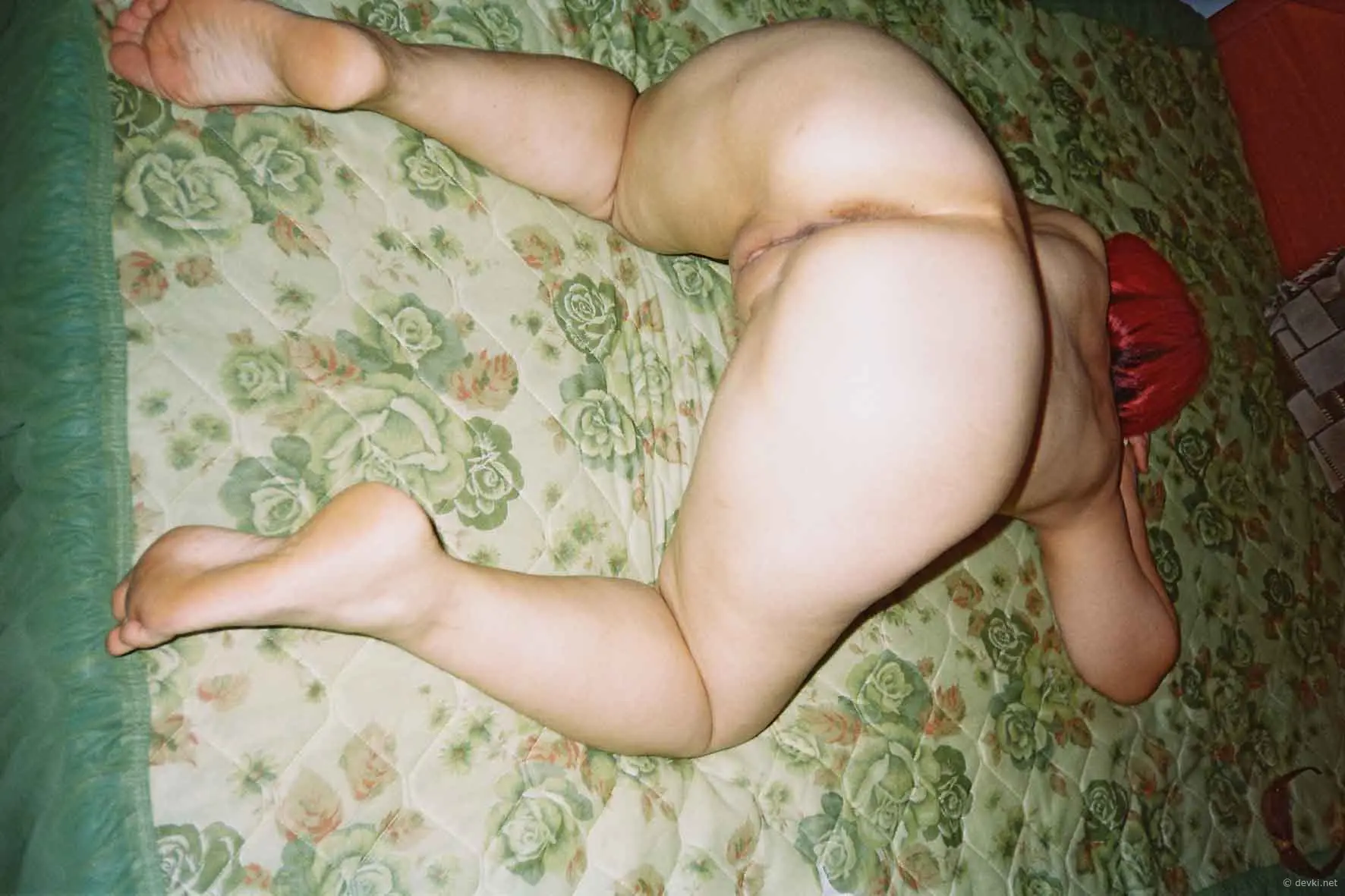 Adoring this Mature MILF and her Royal Body in Amateur Porn Photos