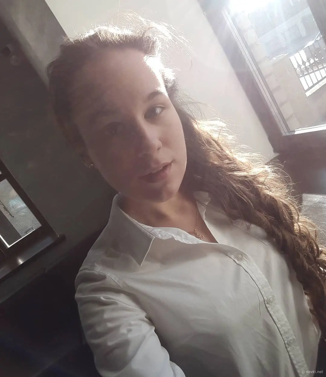 Hot Young Nadya Forgets Modesty in Amateur Porn Pics - Explicit Teen Content