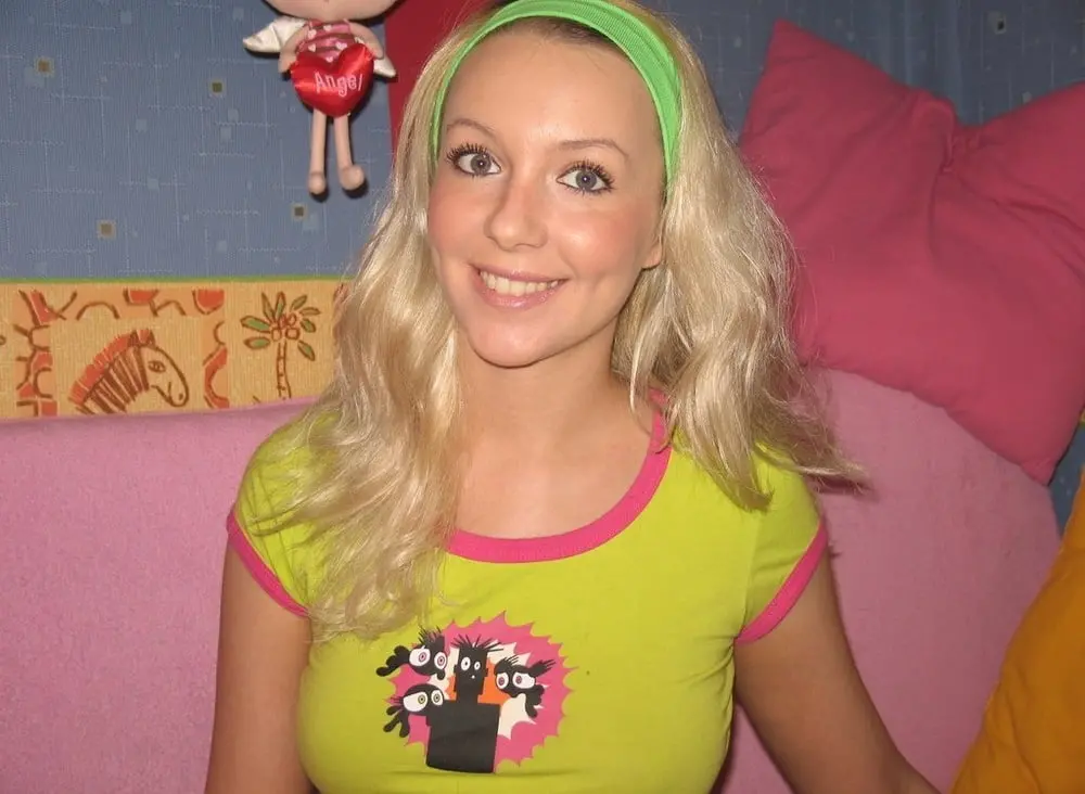 Bright Blonde Anal Solo: Explicit Amateur Porn Photo