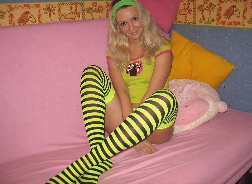 Bright Blonde Anal Solo: Explicit Amateur Porn Photo