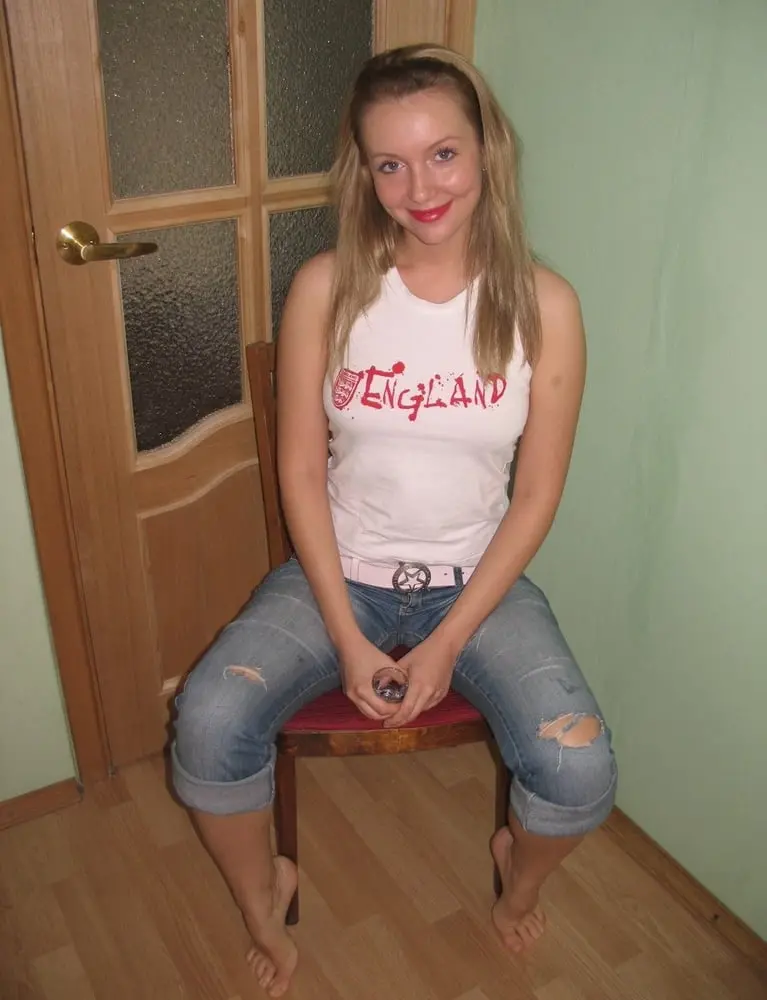 Cute Blonde Inserts Clear Dildo - Explicit Amateur Porn Photo