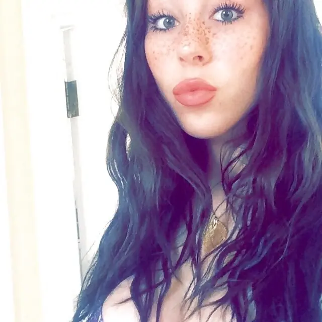 Horny Babe Masturbates with Dildo - Amateur Porn Pic
