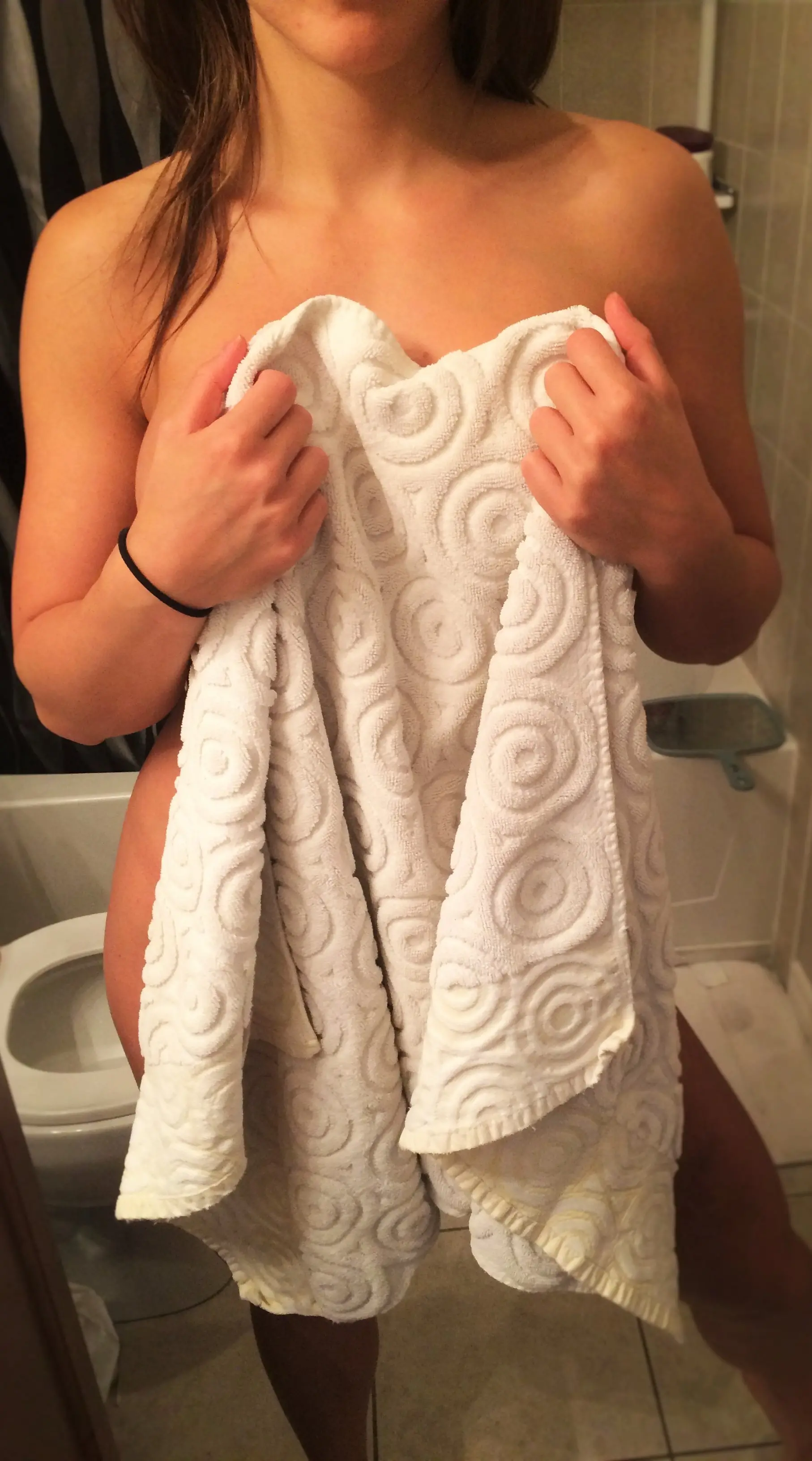 Hot Naked Girl with Sporty Body - Explicit Amateur Photo