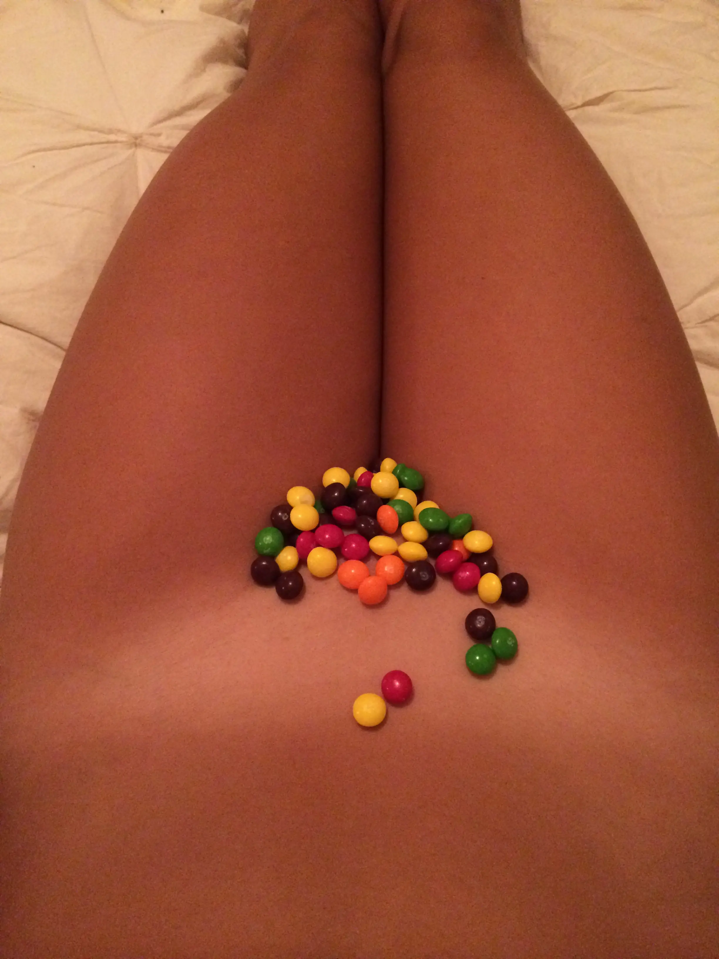 Hot Blowjob Babe Naked on Vacation: Amateur Porn Photo