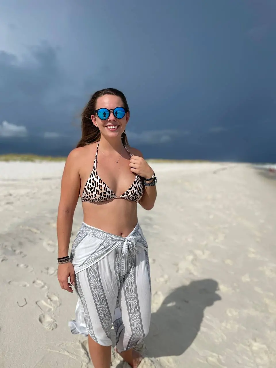 Hot Girlfriend Leaked Online: Amateur Explicit Photos