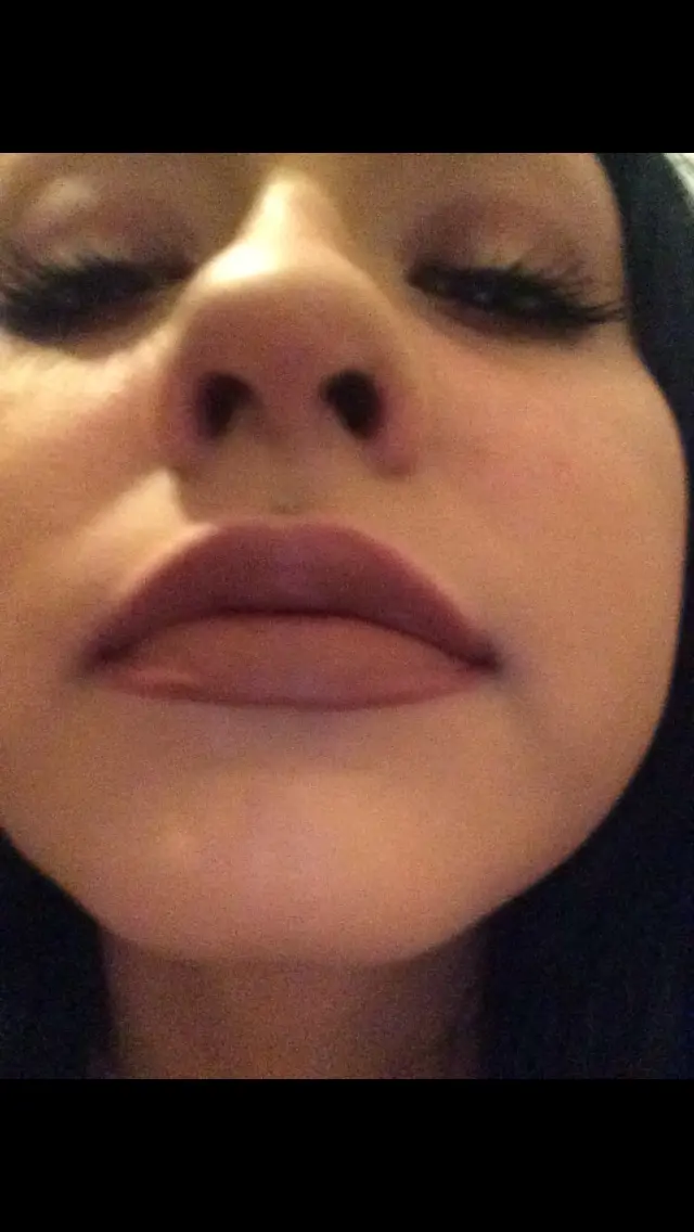 Perfect Tits Brunette's Selfie with Hungry Mouth for Blowjob - Amateur Porn