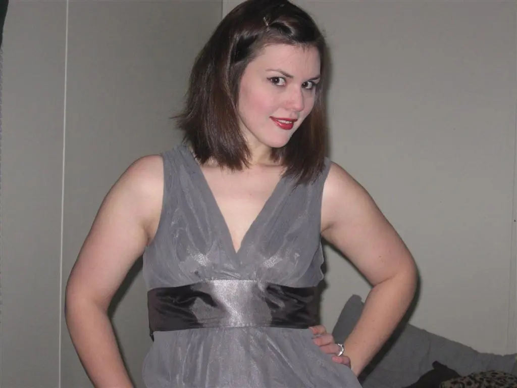 Amateur Slut Exposes Private Porn Photos - Explicit XXX Content