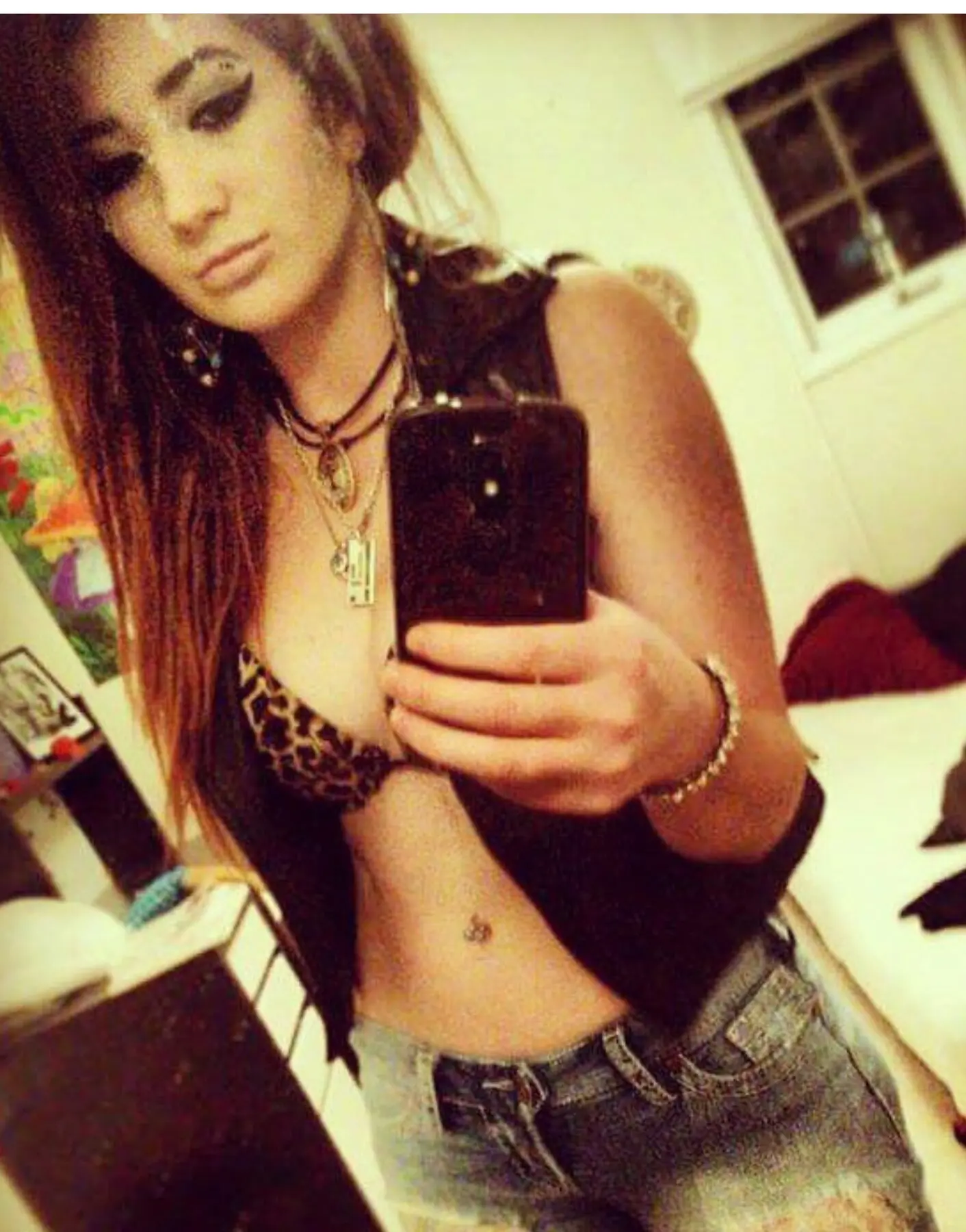 Fiery Slut Enjoys Hardcore Anal Fisting - Explicit Amateur Porn