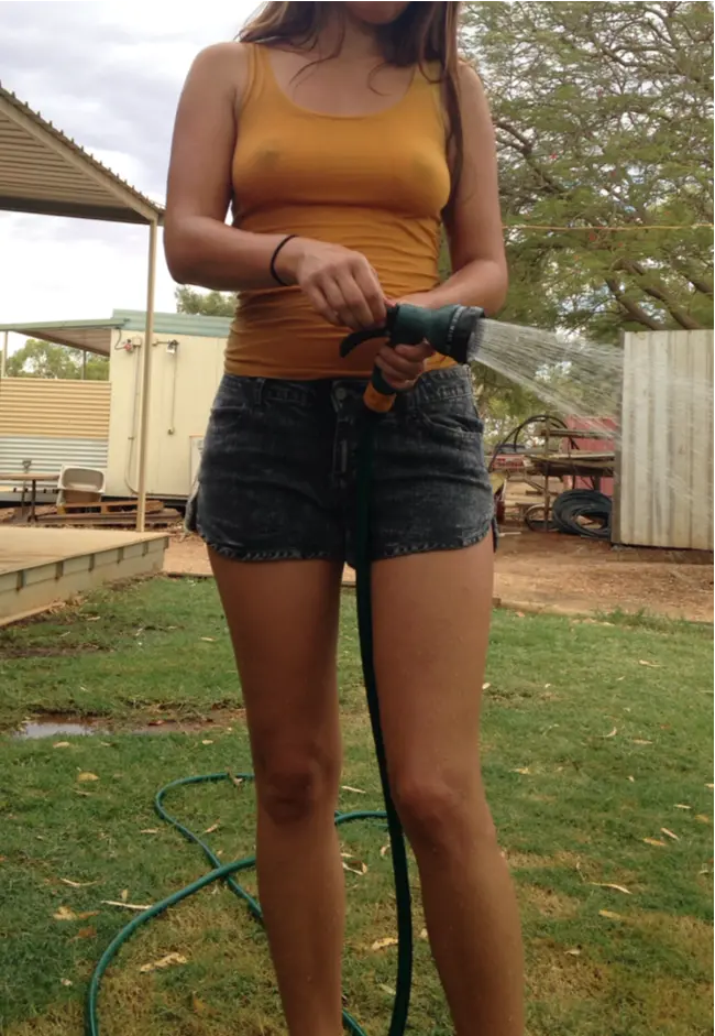 Hot Slut Covered in Cum: Amateur Porn Photo