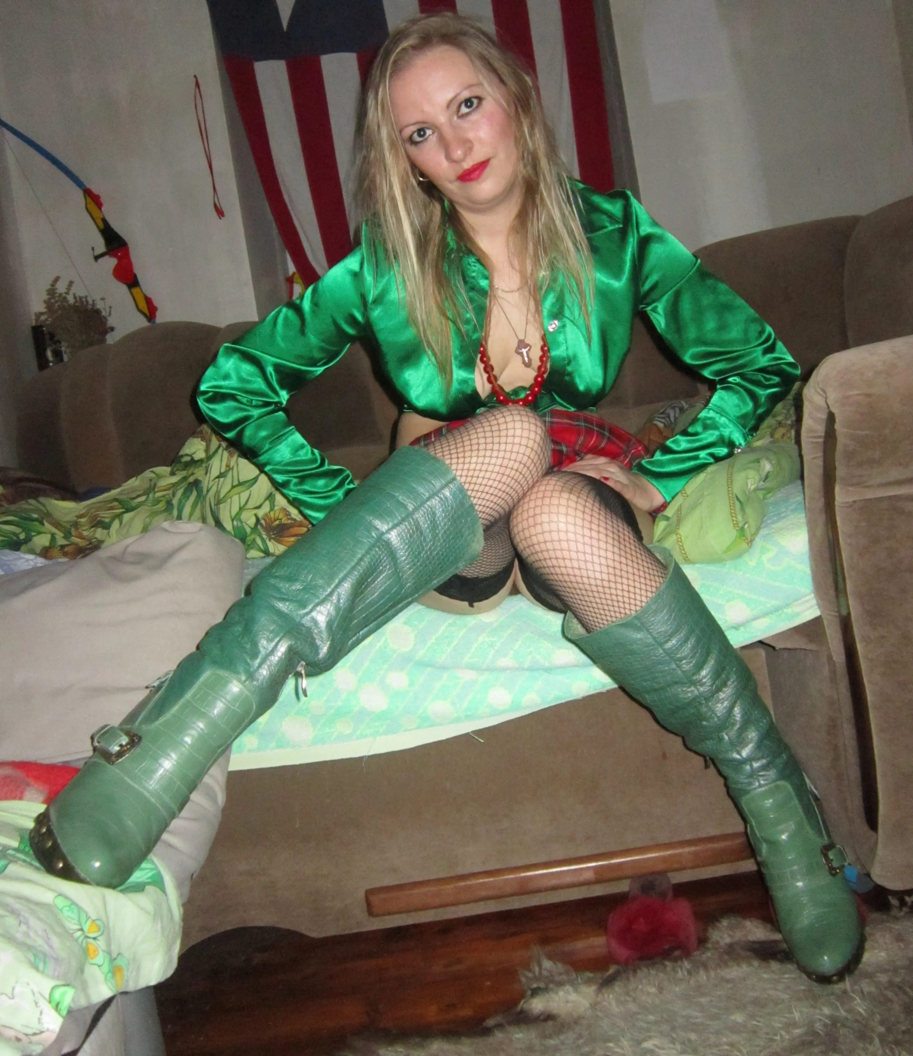 Getting Ready for Swinger Sex: Explicit Amateur Porn Photos