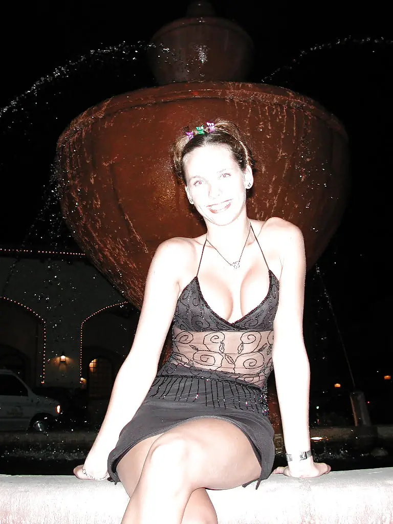 Hotel Sex Tape: Amateur Couple Gets Explicit in XXX Photoshoot