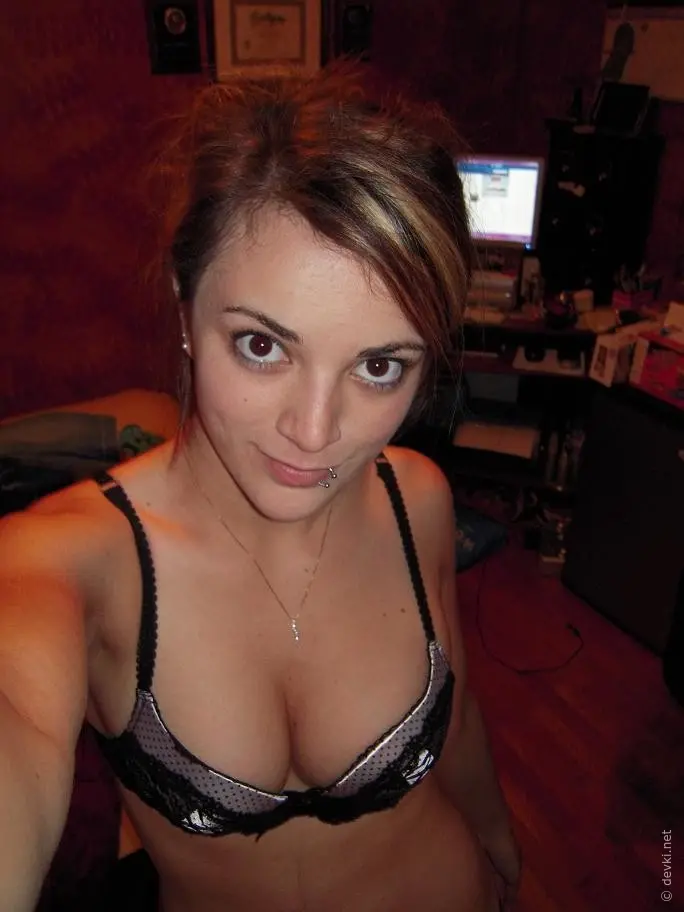 Ex-Lover Loves Taking Cum on Face and in Mouth - Amateur Porn Photo