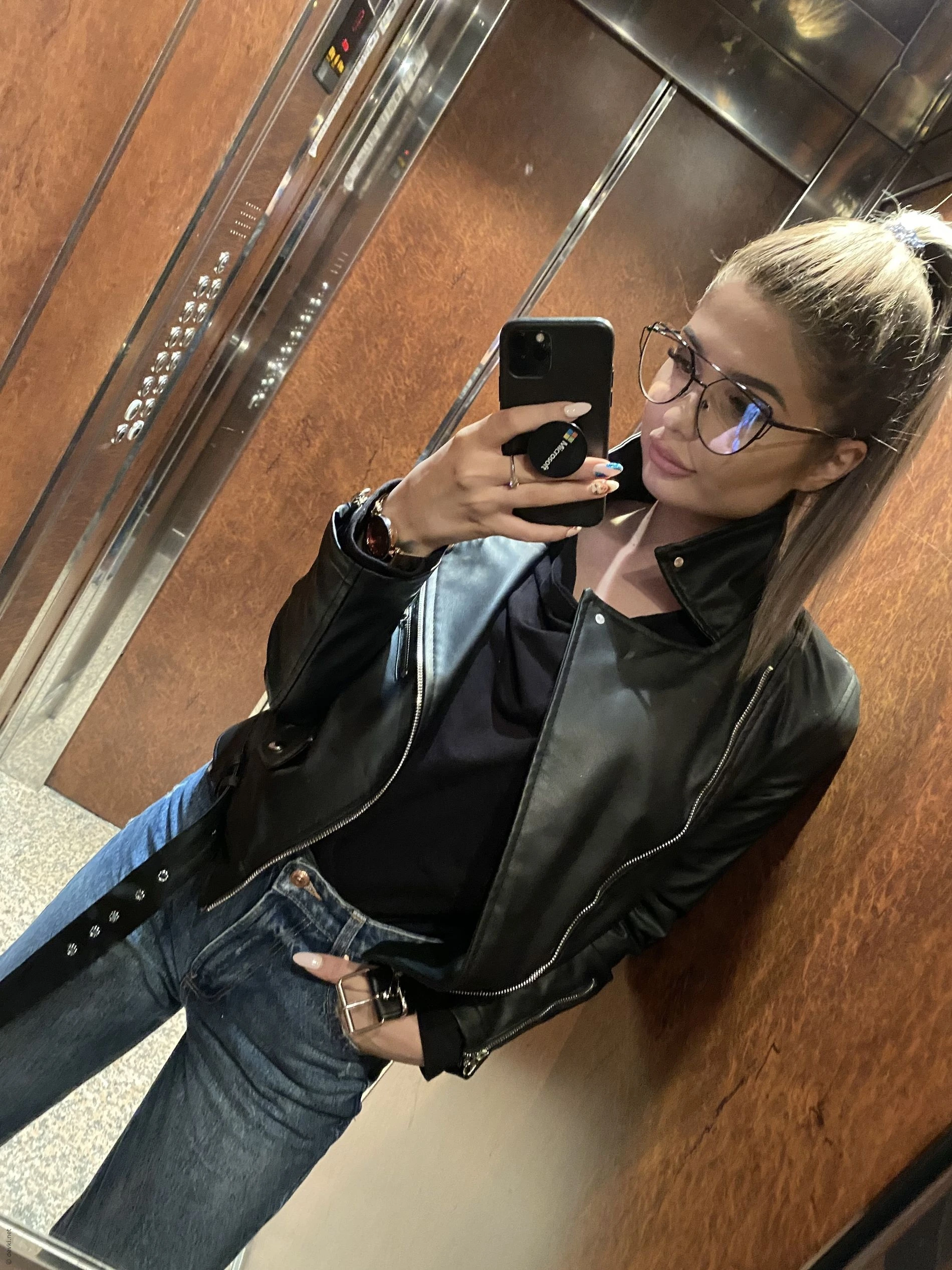 Amateur Slut Satisfies Her Lust with Sex Toys - Explicit Homemade Porn