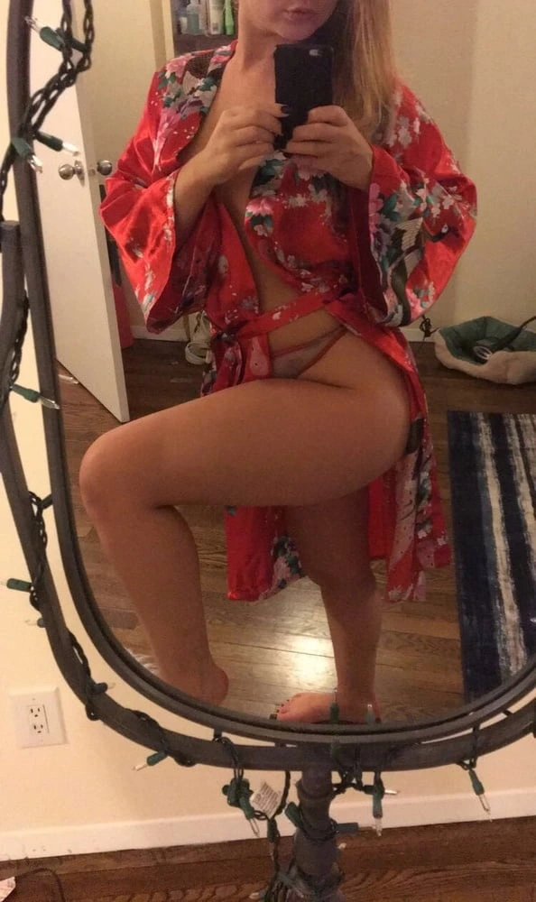 Exclusive Amateur Porn Photos: Intimate, Explicit, and Uncensored!