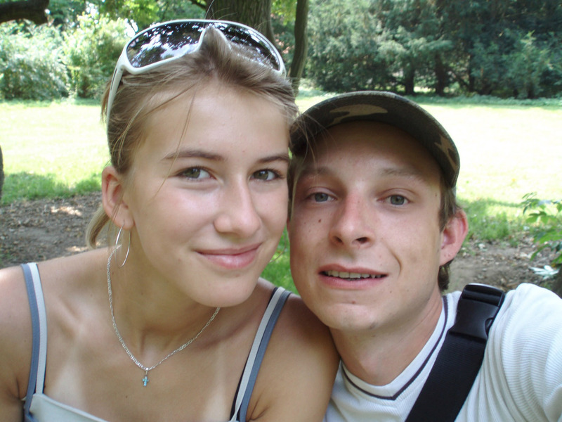 Sexy Demon Babe Shows Off Her Body and Sex Skills in Amateur Porn