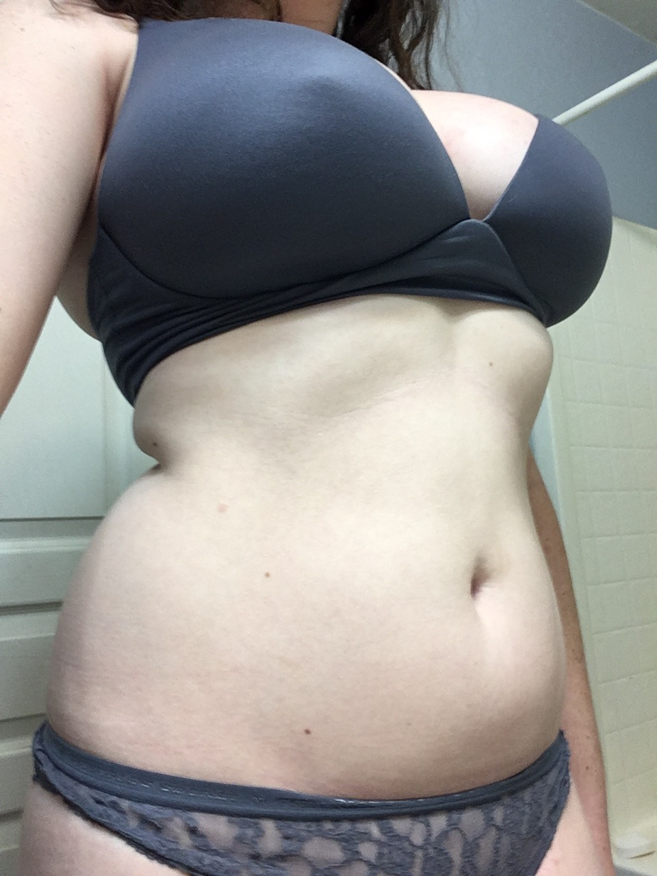 Hot Young Girl with Huge Tits Takes Naked Selfies