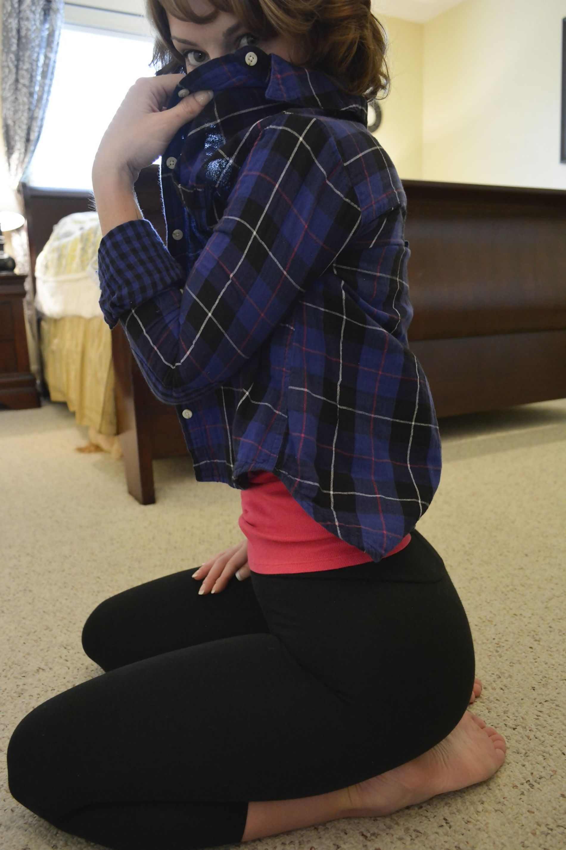 Shy Cutie Explicitly Shows Off Body